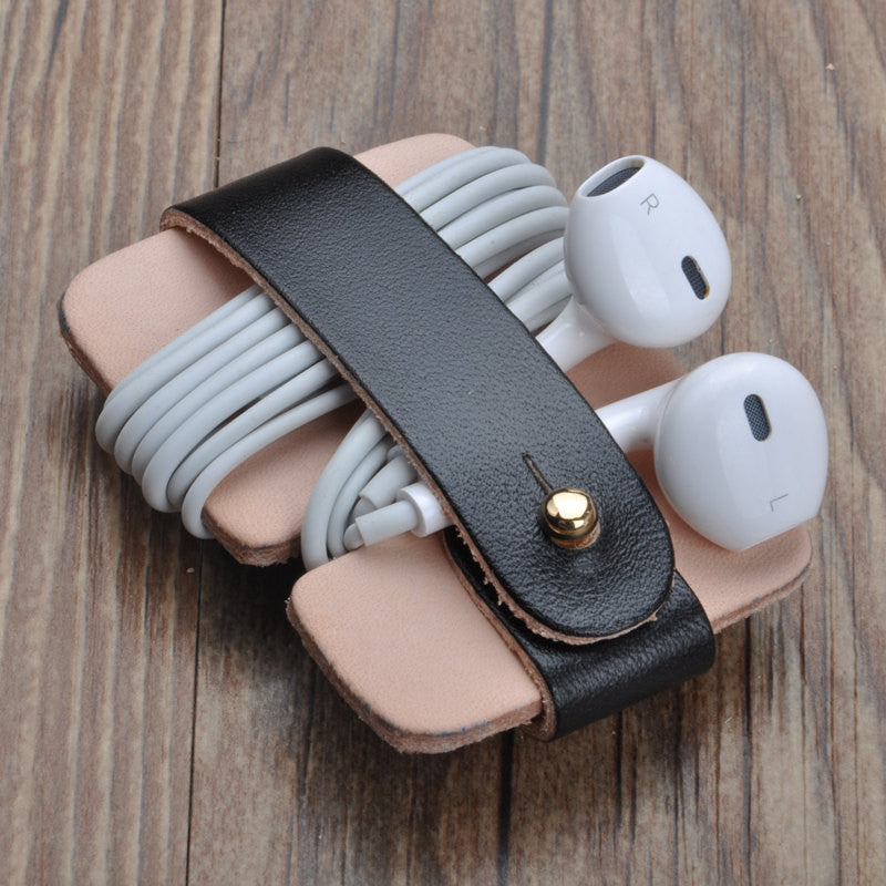 Handmade leather earphone holder/Custom Earbud Case cord / Leather Cable Organizer/