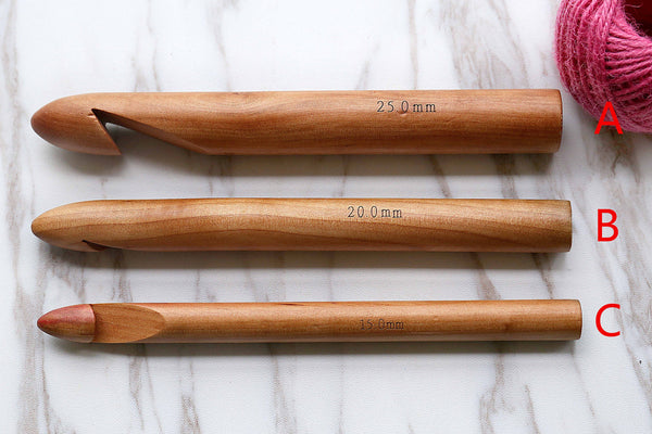 Three size Giant Knitting Needles/ Crochet Hook/ Crochet Hook,/Big crochet needle/  Super Big Wooden Needles/ extreme crochet hook