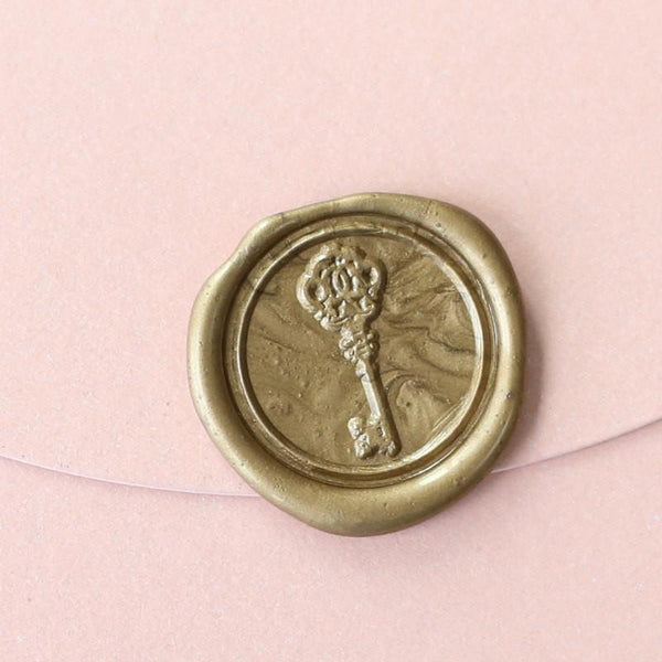 personalized two initials wax seals stamp The key of love wax Seal sta –  DokkiDesign